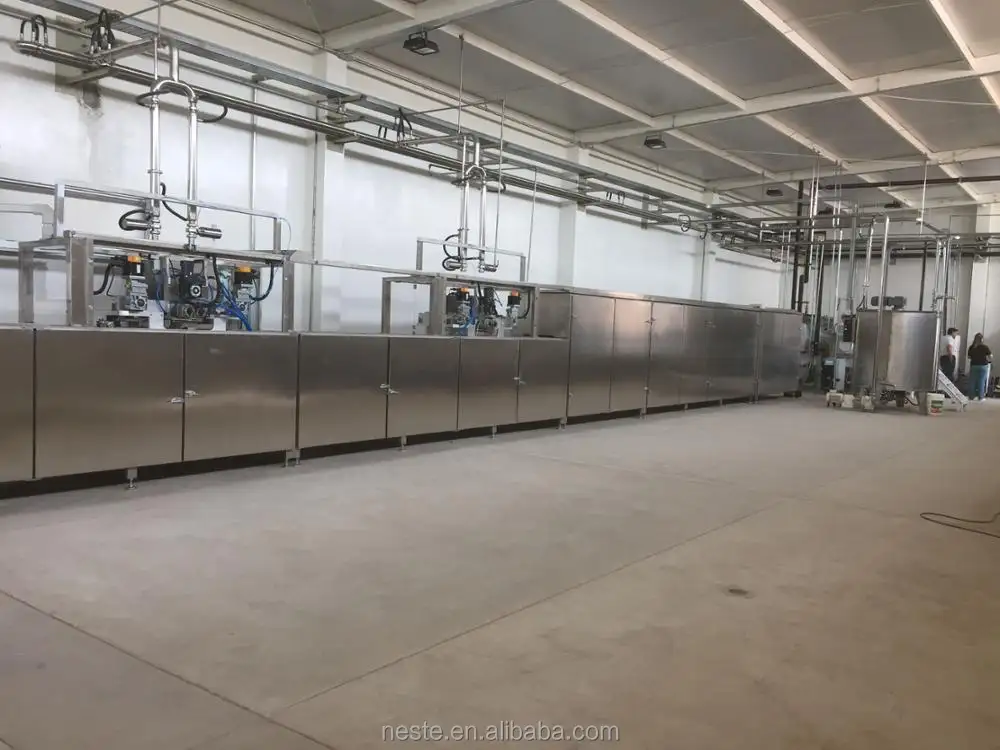 Machine de formage de chocolat d'équipement d'usine de chocolat ligne de dépôt de chocolat entièrement automatique