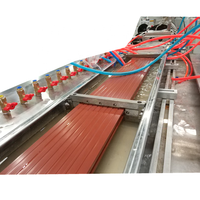 Ligne d'extrusion de panneau de revêtement de mur intérieur en PVC