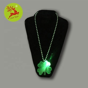 Pendentif amulette de couleur verte pour fête des couples, éclairage de croissance à led, collier en perles shamrock, trèfle porte-bonheur, saint-valentin - Product Image 2