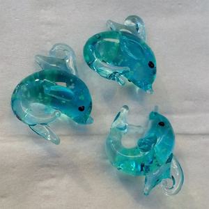 手作りランプワークグラスアクアドルフィンネックレス子供用海動物焦点ビーズ発光置物チャームペンダントクラシックスタイル - Product Image 2