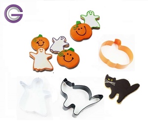 Set <span class=keywords><strong>di</strong></span> 3 stampini per biscotti <span class=keywords><strong>Halloween</strong></span>, stampini per biscotti in acciaio inossidabile colorato in 3 forme diverse - Product Image 1