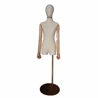 Aufblasbare weibliche Stoff-Halbkörper-Schaufensterpuppe für Damenbekleidung – Europäischer Originalstil, anpassbare Basis, stehende Pose