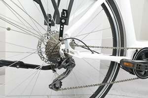 Vélo de ville électrique tout neuf de 28 pouces, avec <span class=keywords><strong>batterie</strong></span> intégrée et Tube inférieur - Product Image 2