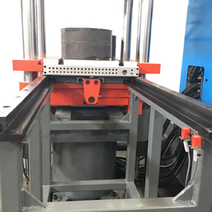 300 ton yatay kauçuk enjeksiyon kalıplama makinesi silikon yapma makinesi kauçuk izolatör ve sigorta üretim hattı - Product Image 4