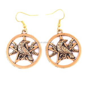 Pendientes colgantes vintage para hombre, aretes con colgante <span class=keywords><strong>de</strong></span> Luna y Pentáculo - Product Image 2