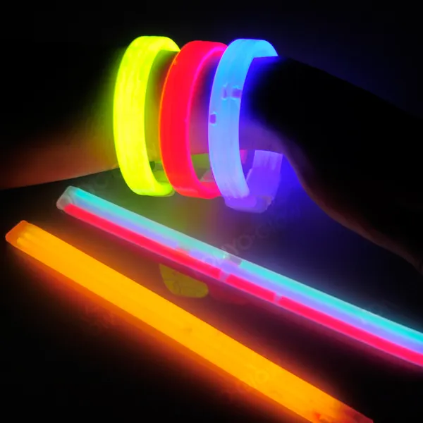 Tùy Chỉnh Logo Đảng Concert Bar Nhấp Nháy Vòng Đeo Tay Glow Stick Trong Suốt Huỳnh Quang Vòng Đeo Tay In Glow In Dark Wristband