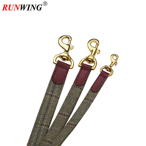 Correa de perro de mosquetón simple táctico de lujo con mango de cuero genuino de patrón sólido y Material de Tweed para caminar cómodo - Product Image 3