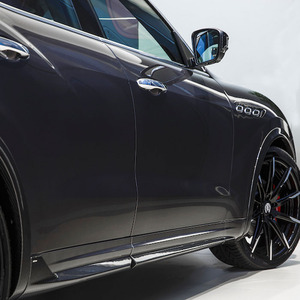 Magnifique kit carrosserie en fibre de carbone de style <span class=keywords><strong>LD</strong></span> pour Maserati Levante : lèvre avant, diffuseur arrière, aileron arrière, jupes latérales, capot - Product Image 5