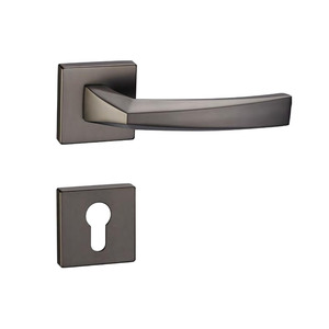 Manija de Puerta Cuadrada Moderna de Níquel Negro Mate para Puerta Interior - Product Image 1
