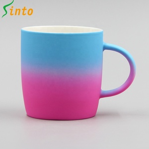 Tasse personnalisée en caoutchouc à revêtement doux, 20 pièces, usine chinoise, vente en gros, avec logo - Product Image 4