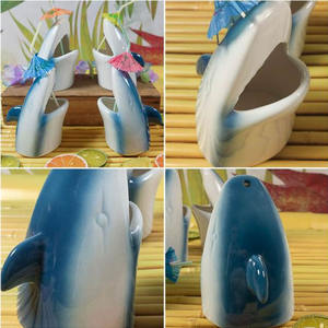 Caneca tiki de cerâmica criativa, forma de tubarão - Product Image 2