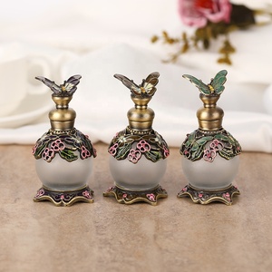 Flacons de parfum papillon brevetés en alliage métallique européen de 15 ml, flacons d'huile essentielle antique en verre, flacon d'attar, sortie d'usine # 70255S - Product Image 4