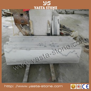 Peldaño de Escalera de Mármol Blanco con Ranura Antideslizante - Product Image 2