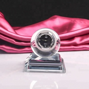 Bán Buôn Đồ Trang Trí Pha Lê, Đồng Hồ Pha Lê, Đồng Hồ Pha Lê Bóng Và Chai Nước Hoa Thủy Tinh Pha Lê Để Làm Quà Tặng Trang Trí - Product Image 3