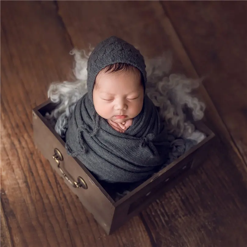 灰色の新生児の男の子の衣装ニットの男の子の帽子ストレッチ新生児ジャージーラップかぎ針編みボンネット素敵な赤ちゃんビーニーベビー写真帽子