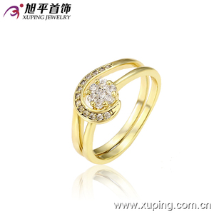 13004 Xuping color oro 14K elegante coppia di anelli che si intrecciano uno con solitario e l'altro con strass per donne - Product Image 2