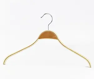 China Hanger Factory Laminated Wood Hanger With Clips