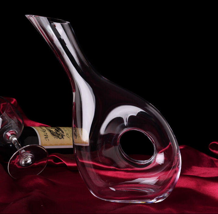 Hand made lead free clear glass wine decanter old fashion