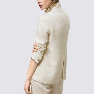 Giacca da Lavoro per Donna Personalizzabile in Lana/Poliestere Beige, Antipiega, Scollo a V, Manica Lunga, Vestibilità Slim - Product Image 4