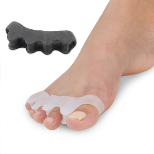 China al por mayor barato separador de dedos pedicura juanete de silicona - Product Image 4