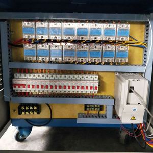 Huangyan <span class=keywords><strong>Sico</strong></span> Cinq Gallons Pet Grande Bouteille Soufflage Machine - Product Image 5