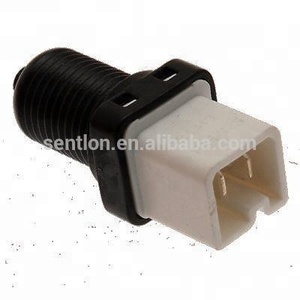 Interrupteur de feu de recul de voiture Interrupteur de feu stop Interrupteur de feu stop pour <span class=keywords><strong>Peugeot</strong></span> 206, 307, 405, <span class=keywords><strong>406</strong></span>, OE #4534.11,4534.21 - Product Image 4