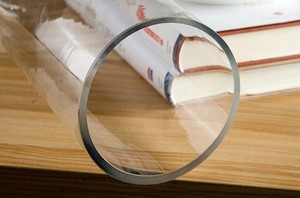 مزهرية زجاجية أسطوانية الشكل عالية الجودة وأنيقة مصنوعة يدويًا - Product Image 5
