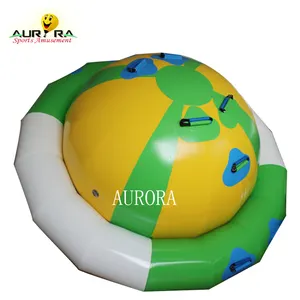 फैक्टरी मूल्य inflatable डिस्को नाव towable पानी पार्क के लिए किराए पर लेने के लिए घूर्णन नाव पानी ट्विस्टर खिलौना