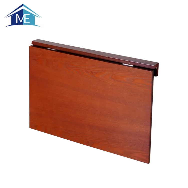 Mesa plegable de madera montada en la pared