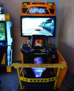 Hotselling vui chơi giải trí đồng tiền hoạt động <span class=keywords><strong>Arcade</strong></span> 32lcd ban đầu D 5 xe đua Video Mô phỏng trò chơi máy để bán - Product Image 3