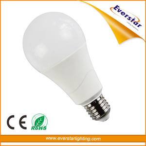 Precio de fábrica A70 12 W 15W18W IC conductor de aluminio y <span class=keywords><strong>pl</strong></span>ástico soporte de la lámpara E27 - Product Image 1