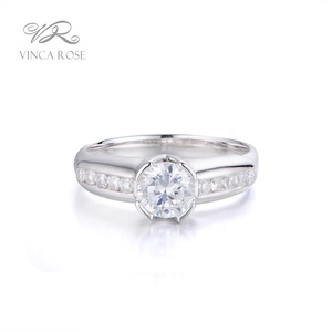 Wedding <span class=keywords><strong>5925</strong></span> <span class=keywords><strong>sterling</strong></span> <span class=keywords><strong>silver</strong></span> anello di diamanti rhodium ha placcato i monili prezzo da gram - Product Image 1
