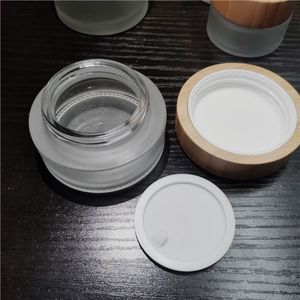 Pot en verre givré transparent avec couvercle en bambou pour cosmétiques et maquillage, disponible en 5g, 15g, 30g, 50g, 100g et <span class=keywords><strong>4</strong></span> oz. - Product Image 4