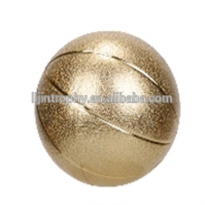 Fournir des pièces <span class=keywords><strong>de</strong></span> trophée <span class=keywords><strong>de</strong></span> <span class=keywords><strong>ballon</strong></span> <span class=keywords><strong>de</strong></span> football en or pour <span class=keywords><strong>2018</strong></span> Souvenirs Souvenir - Product Image 1
