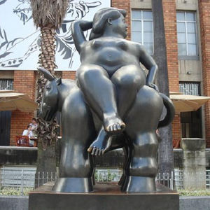 Famosa in tutto il mondo <span class=keywords><strong>bruno</strong></span> a grandezza naturale all'aperto in bronzo grasso donna nuda seduta su scultura di pecora - Product Image 3