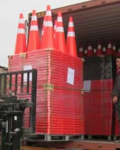 28 "थोक हॉट सेलिंग सड़क सुरक्षा सुविधा उच्च दिखाई देने वाली पीवीसी ट्रैफिक शंकु ट्रैफिक जाम थोक - Product Image 5