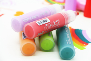 Rotulador de pintura acrílica, barril ancho a base de agua, 28 colores diferentes - Product Image 3
