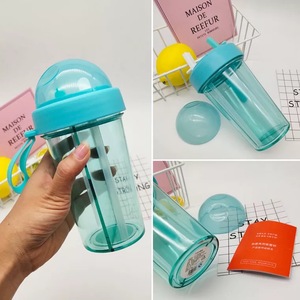 Vendita calda 600ml tazza di plastica con manico portatile, <span class=keywords><strong>due</strong></span> divisori sezione tazza da viaggio <span class=keywords><strong>per</strong></span> caffè, bere succo e bottiglia d'acqua - Product Image 3