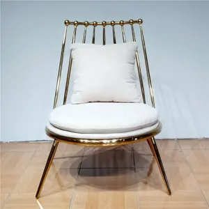 Fauteuil tapissé avec cadre en acier inoxydable doré, chaise luxueuses de Style scandinave, porte-manger en tissu