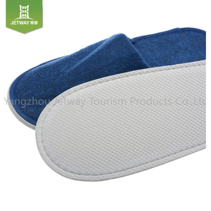 Zapatillas de hotel desechables de felpa EVA, pantuflas de invitados de alta calidad, baratas - Product Image 5