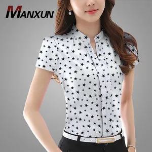 Camiseta de manga corta con estampado de estrellas para mujer, blusa informal con cuello redondo, color blanco