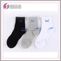 Haute 100% coton laine équipage chaussettes hommes à la mode Compression Style fabriqué printemps 40g tricoté Logo haute résistance à la sueur