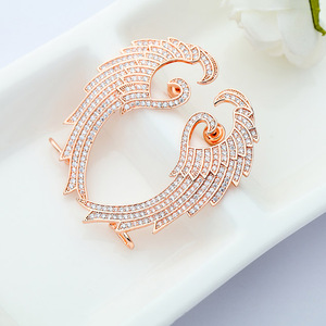 LUOEEMI Bán Buôn Châu Âu Thiết Kế Thời Trang 18K Rose Gold Hấp Dẫn Bar Đảng Jewelry Cánh Lớn Cuff Stud Earrings - Product Image 4