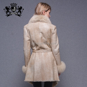 <span class=keywords><strong>Giacca</strong></span> in Vera <span class=keywords><strong>Pelle</strong></span> di Pecora <span class=keywords><strong>Beige</strong></span> con Collo a Volpe, Stile Moderno Invernale - Product Image 6