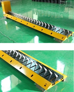 Barriera Anti-Pneumatici Automatica con Punte per il Controllo del Traffico - Product Image 3