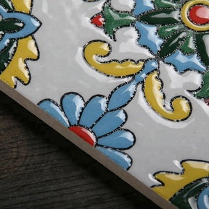 Azulejo de Porcelana Marroquí con Diseño Floral para Interiores de Villas, con Función de Ladrillo Refractario y Diseño Tradicional - Product Image 2