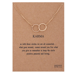 Collar corto con colgante de doble círculo de aleación color dorado Karma - Product Image 3