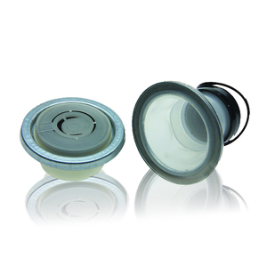 <span class=keywords><strong>Bec</strong></span> Rieke 57mm et bouchons à vis en plastique sertissage flexible sur <span class=keywords><strong>bec</strong></span> <span class=keywords><strong>pour</strong></span> conteneur de lubrifiant d'huile moteur - Product Image 1