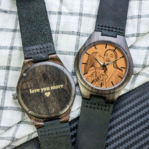 Orologio <span class=keywords><strong>in</strong></span> <span class=keywords><strong>Legno</strong></span> Personalizzato con Foto e Incisione sul Retro, Regalo per Anniversario o Compleanno - Product Image 4