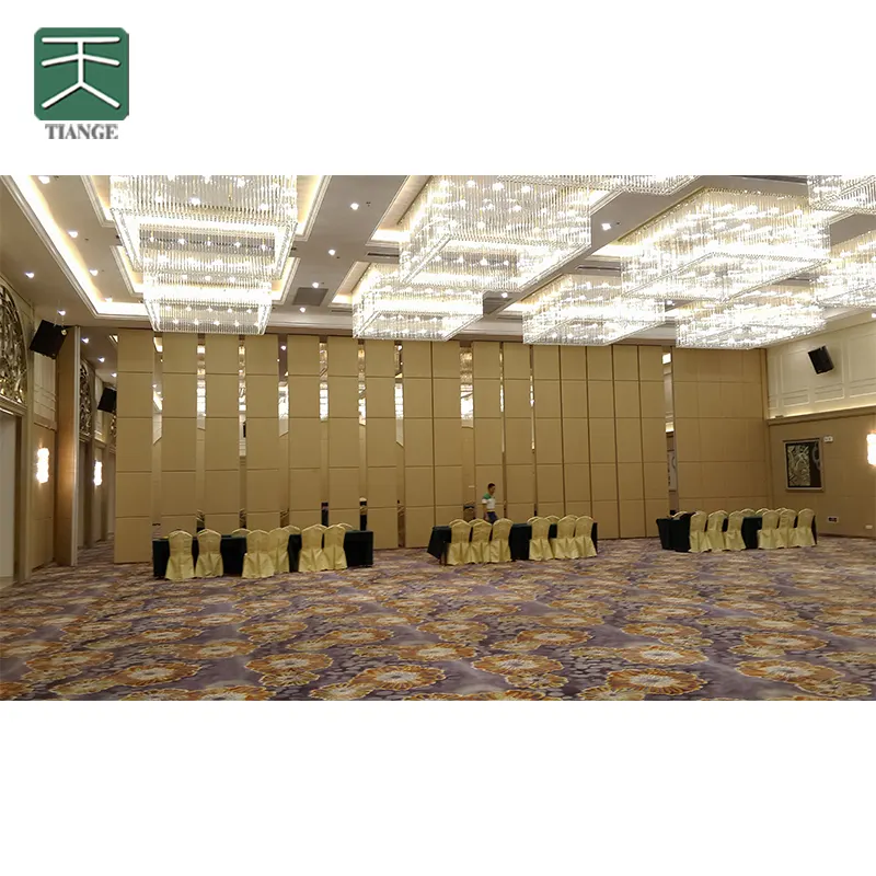 TianGe防音パネル30-60dbホテル操作可能スライド式可動壁仕切りボードルーム折りたたみ式オフィス仕切り